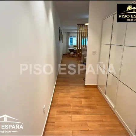 Playa Postiguet, Mercado Apartament *